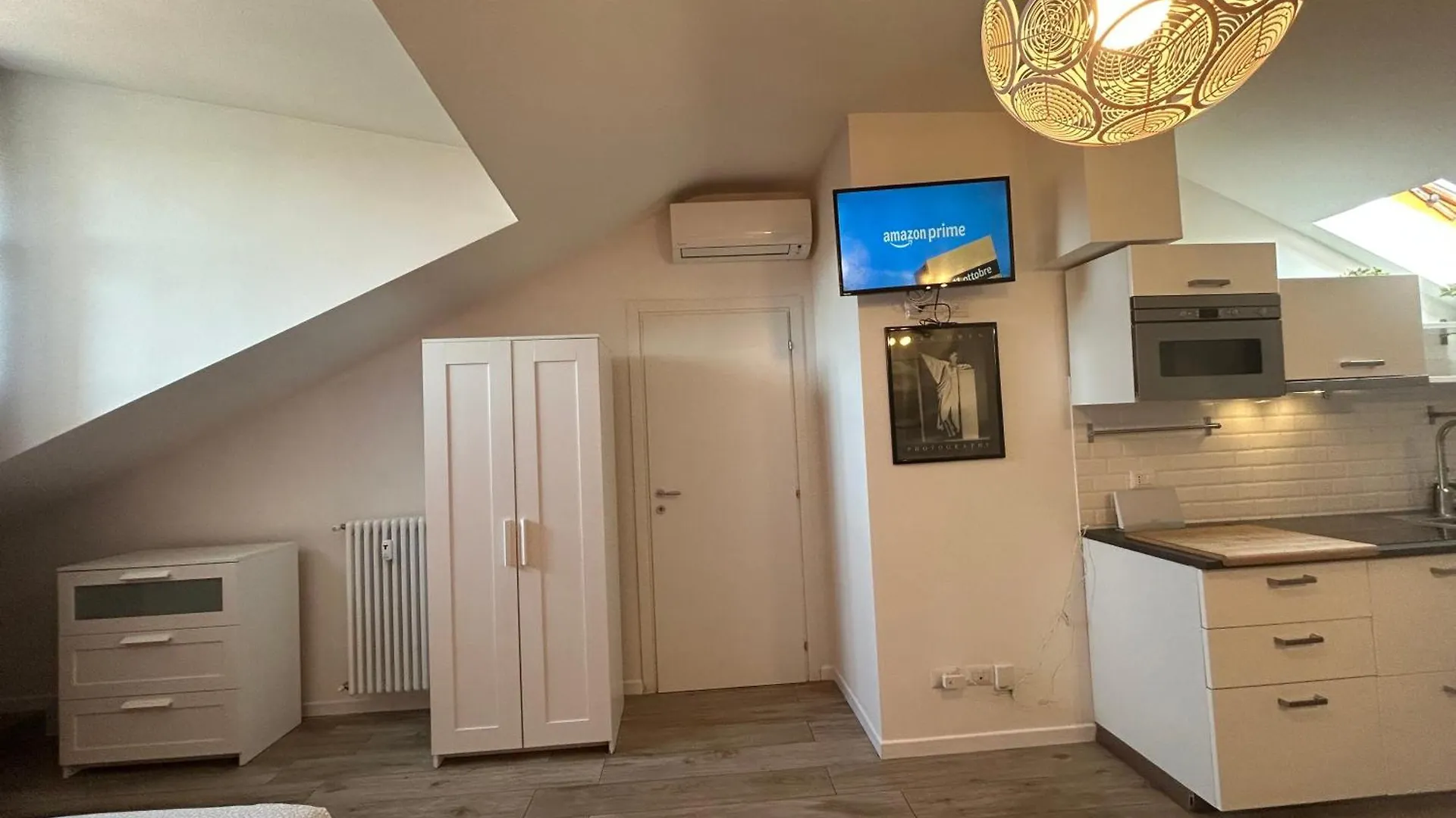 Mansarda Open Space Vicino Zona Isola Milánó Apartman
